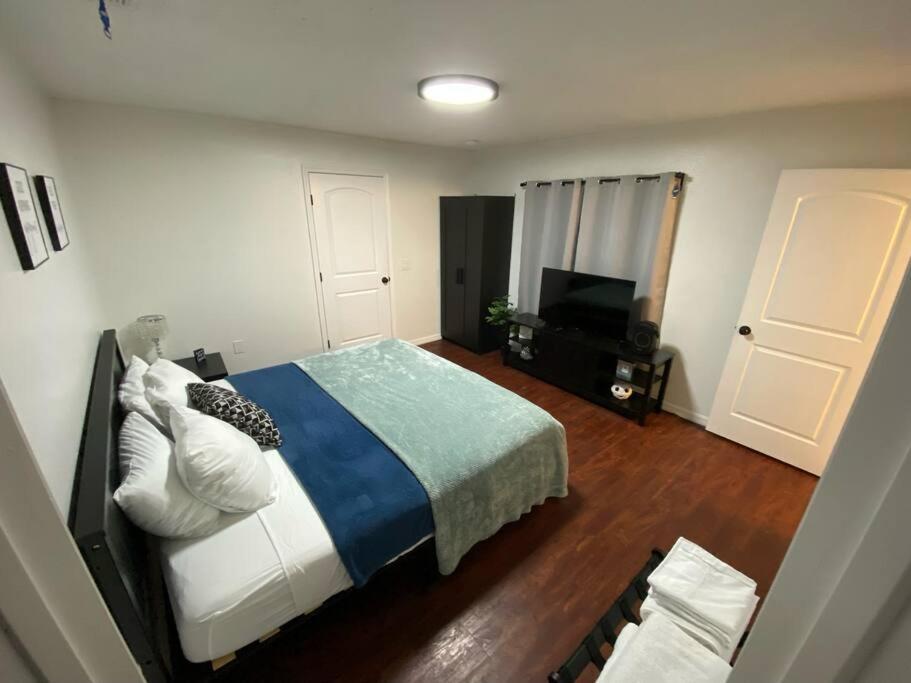 Away From Close To Parks - Pet Friendly