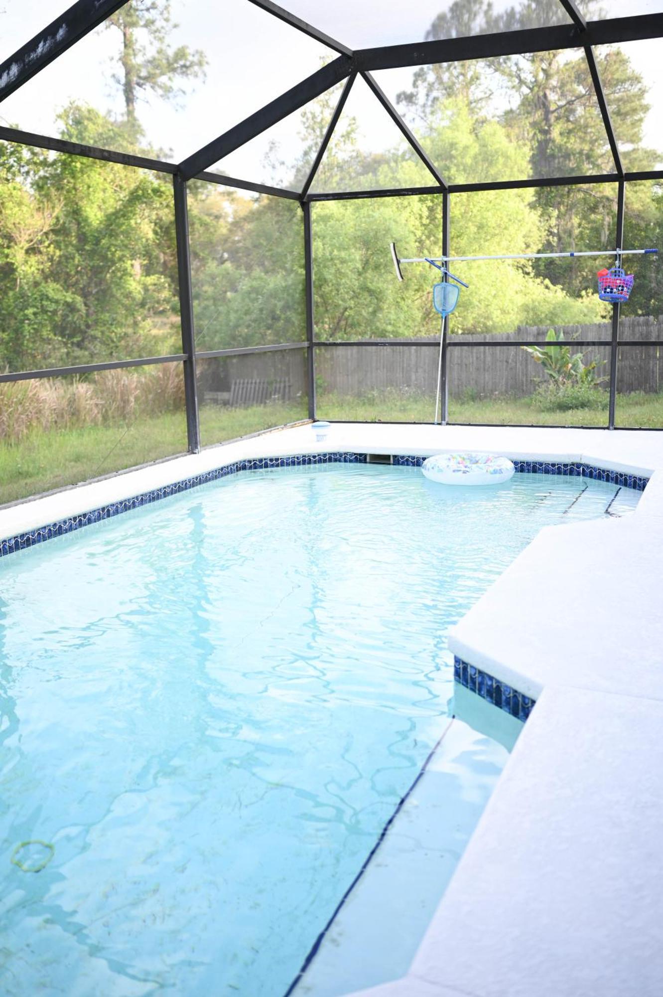 Away From Close To Parks - Pet Friendly * Davenport
