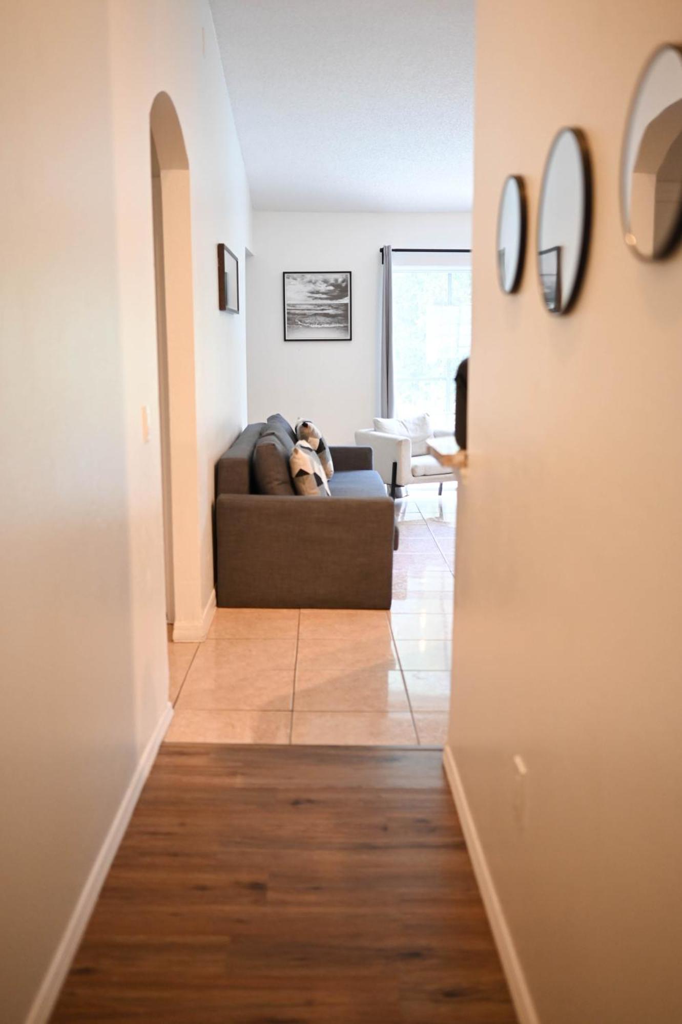 Away From Close To Parks - Pet Friendly Davenport