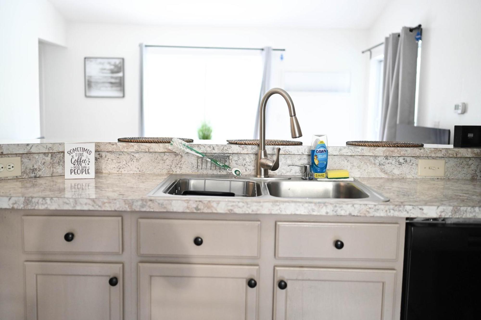 Hébergement de vacances Away From Close To Parks - Pet Friendly